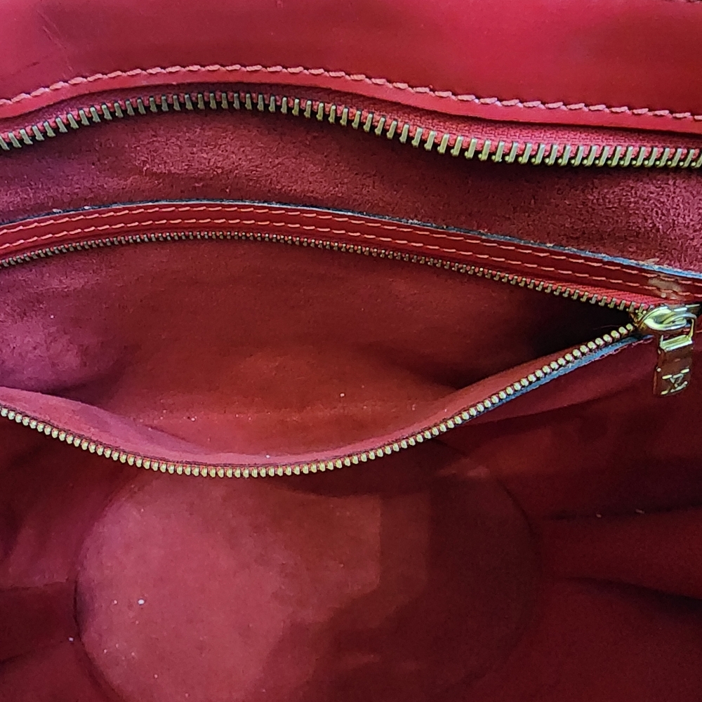 Louis Vuitton Red EPI St Jacques GM - Picture 10 of 16